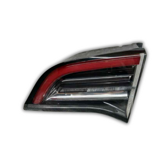 Tesla Model 3 '17- Right Tailgate Light